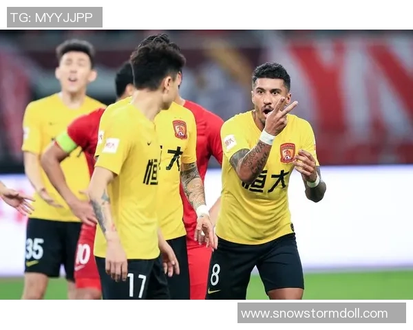 恒大与鲁能首发阵容对比分析揭示双方战术布局与关键球员表现